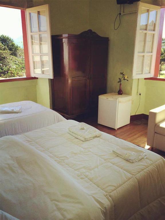 Nhundiaquara Hotel E Restaurante Моретис Стая снимка
